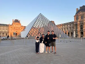 Team at the Louvre